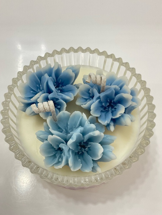🕯️🌊🌸Handmade scented Candle in Glass Jar